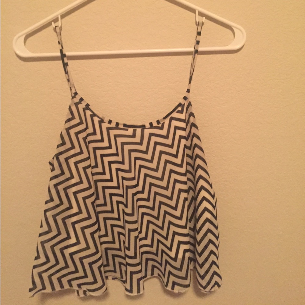 CUTE black striped cropped top